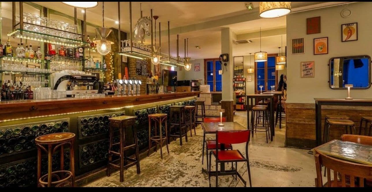 01ab275f50dab82b79ff7e4ace83403a_bistrot18_barsalle9.jpeg