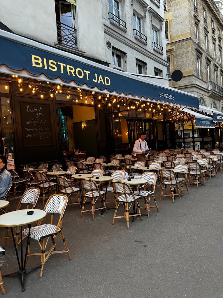 10c187a4584268fb80463d798de369ff_bistrotjad_salle1.jpg
